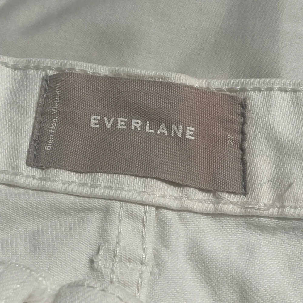 Everlane Relaxed White‎ Denim Short 27